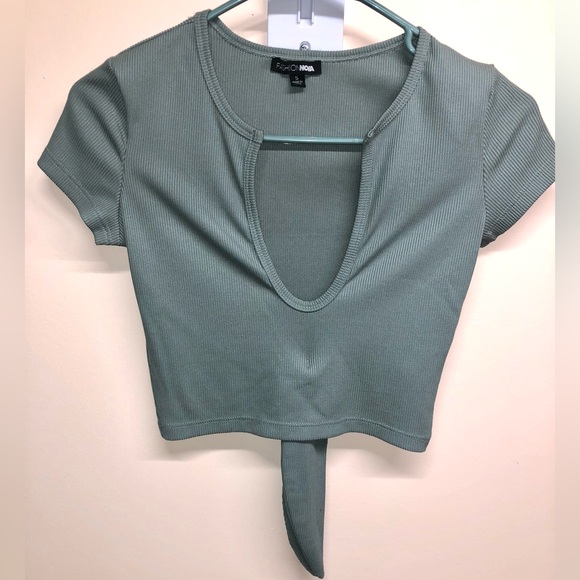 Sea foam green tie crop top with v-neck ribbed - Picture 2 of 4